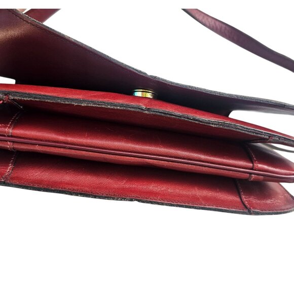 Vintage Etienne Aigner Burgundy Leather Accordion Purse Gold-Tone Hardware - Picture 5 of 15